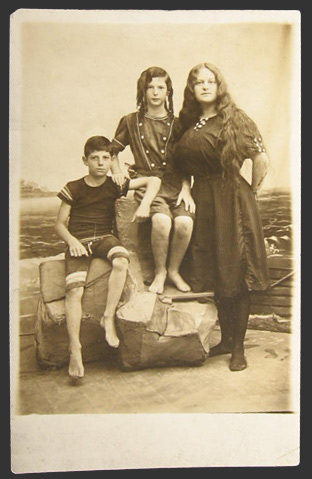 Atlantic City, NJ Beach Family Souvenir Photo Postcard