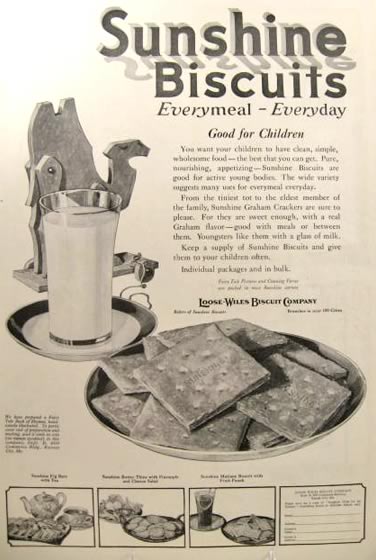 1920 Sunshine Biscuits Ad ~ Wooden Camel Pull Toy